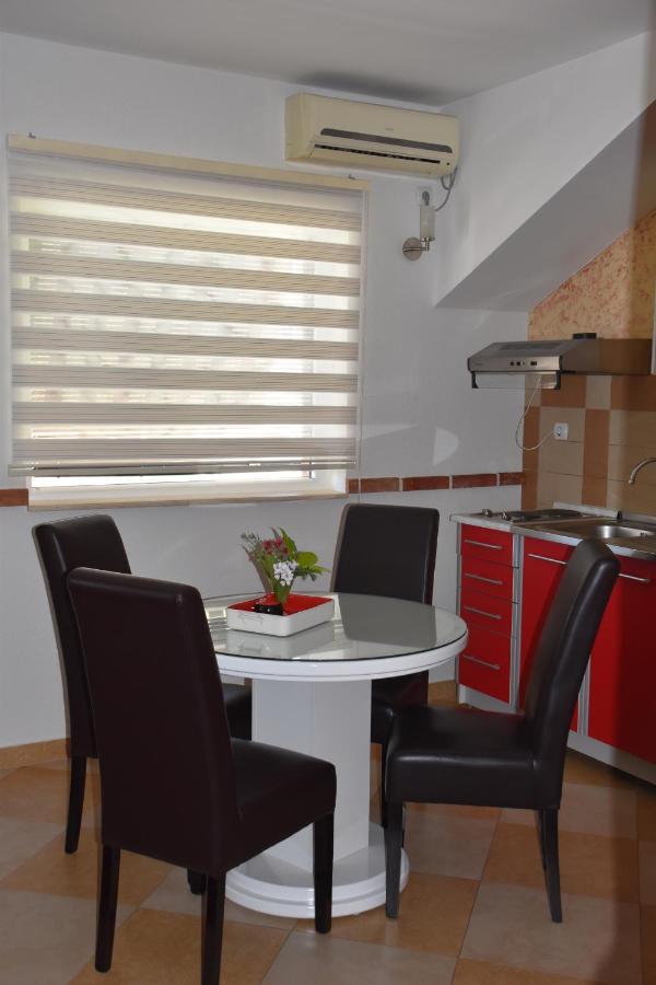 Apartments Scepanovic Tivat Eksteriør billede