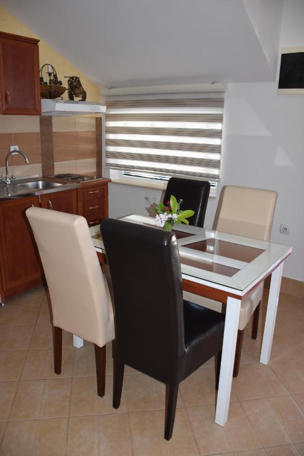 Apartments Scepanovic Tivat Eksteriør billede