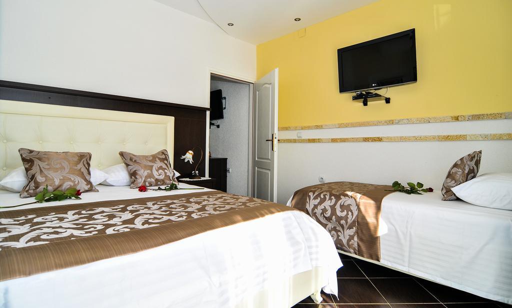 Apartments Scepanovic Tivat Eksteriør billede