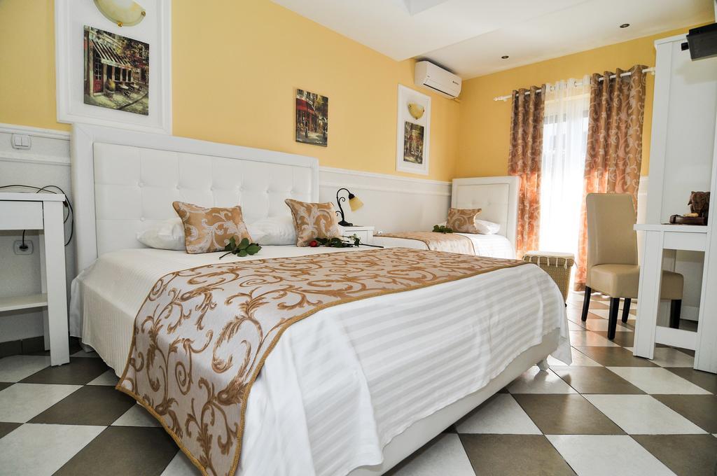 Apartments Scepanovic Tivat Eksteriør billede