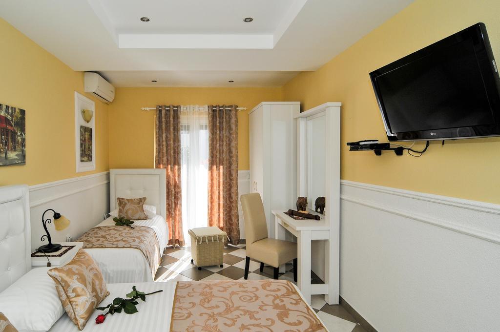 Apartments Scepanovic Tivat Eksteriør billede
