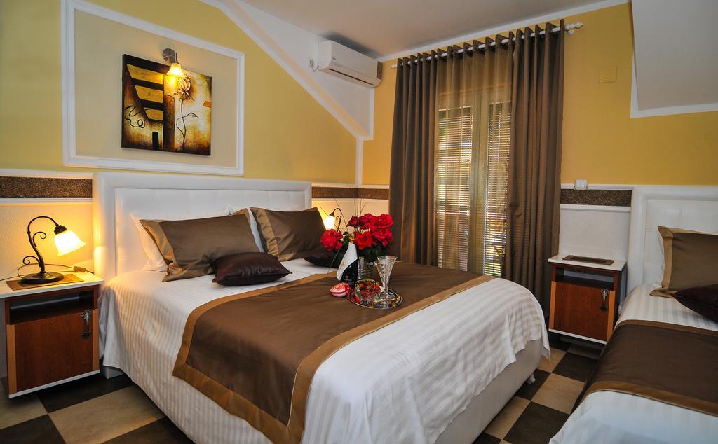 Apartments Scepanovic Tivat Eksteriør billede