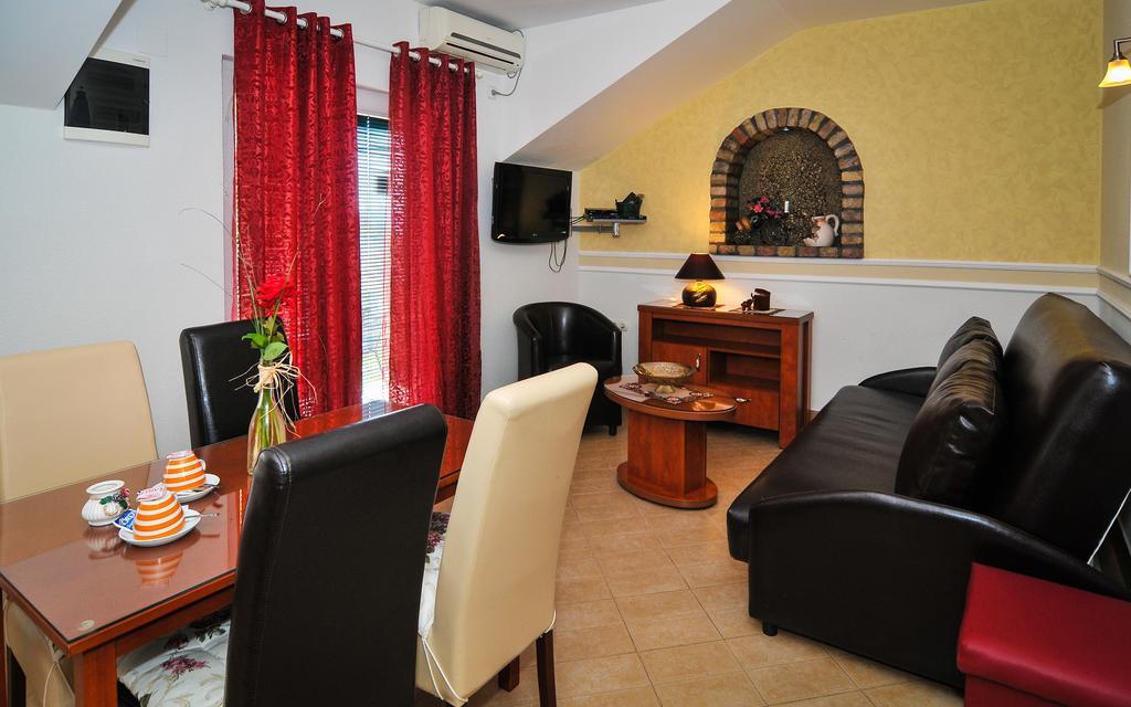 Apartments Scepanovic Tivat Eksteriør billede