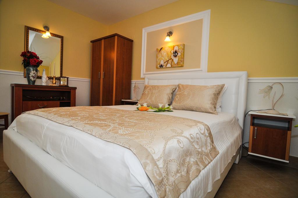 Apartments Scepanovic Tivat Eksteriør billede